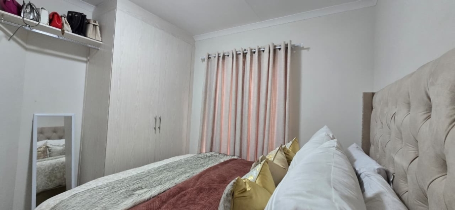 2 Bedroom Property for Sale in Stellendale Western Cape